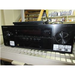 Pioneer av Reciever VSX-1027 / Powers on / AS-IS do not know if it works properly
