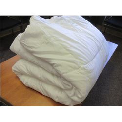 White KING Comforter