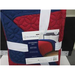 New full Queen reversable Quilt