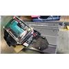 Image 1 : ROUTER TABLE AND MAKITA ROUTER