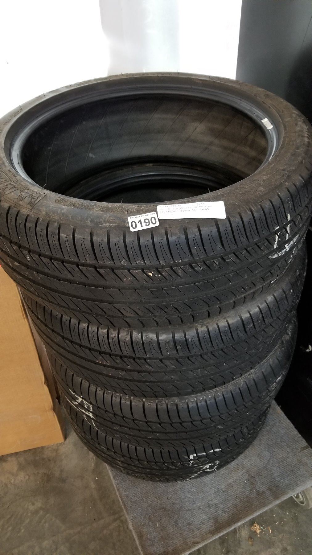 SET OF 4 MICHELIN PRIMACY HP 215/45/R17 TIRES 90% TREAD