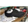 Image 2 : DOC MARTINS SIZE 3 KIDS SHOES