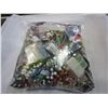 Image 2 : LARGE BAG OF JEWELERY