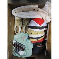BOX OF GOLF ACCESSORIES