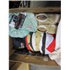 Image 2 : BOX OF GOLF ACCESSORIES