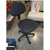 Image 1 : ROLING OFFICE CHAIR