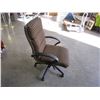 Image 2 : ROLLING GAS LIFT OFFICE CHAIR
