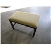 Image 1 : MODERN BENCH