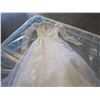 Image 2 : WHITE WEDDING DRESS
