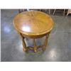 Image 2 : OAK OVAL END TABLE