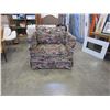 Image 2 : UPHOLSTERED OVER SIZED ARM CHAIR BY GEORGIA INTERIORS