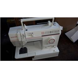 SINGER ELECTRONIC SEWING MACHINE
