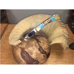 Yellowhorse Sheep Head Knife in Horn