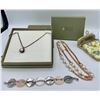 Image 2 : HONORA LOT OF THREE ITEMS
