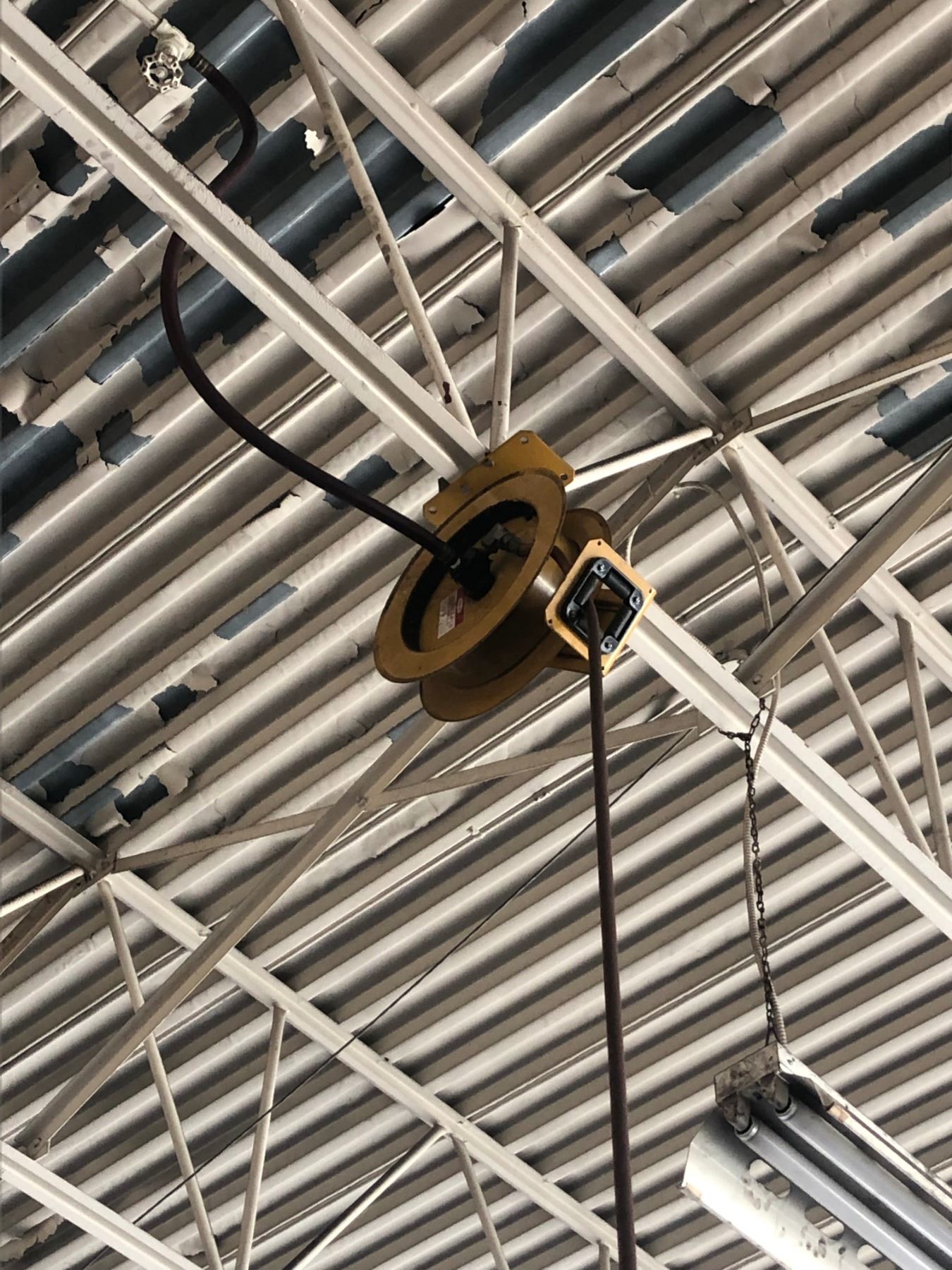 Ceiling Hoses CEILING MOUNT AIR HOSE REEL