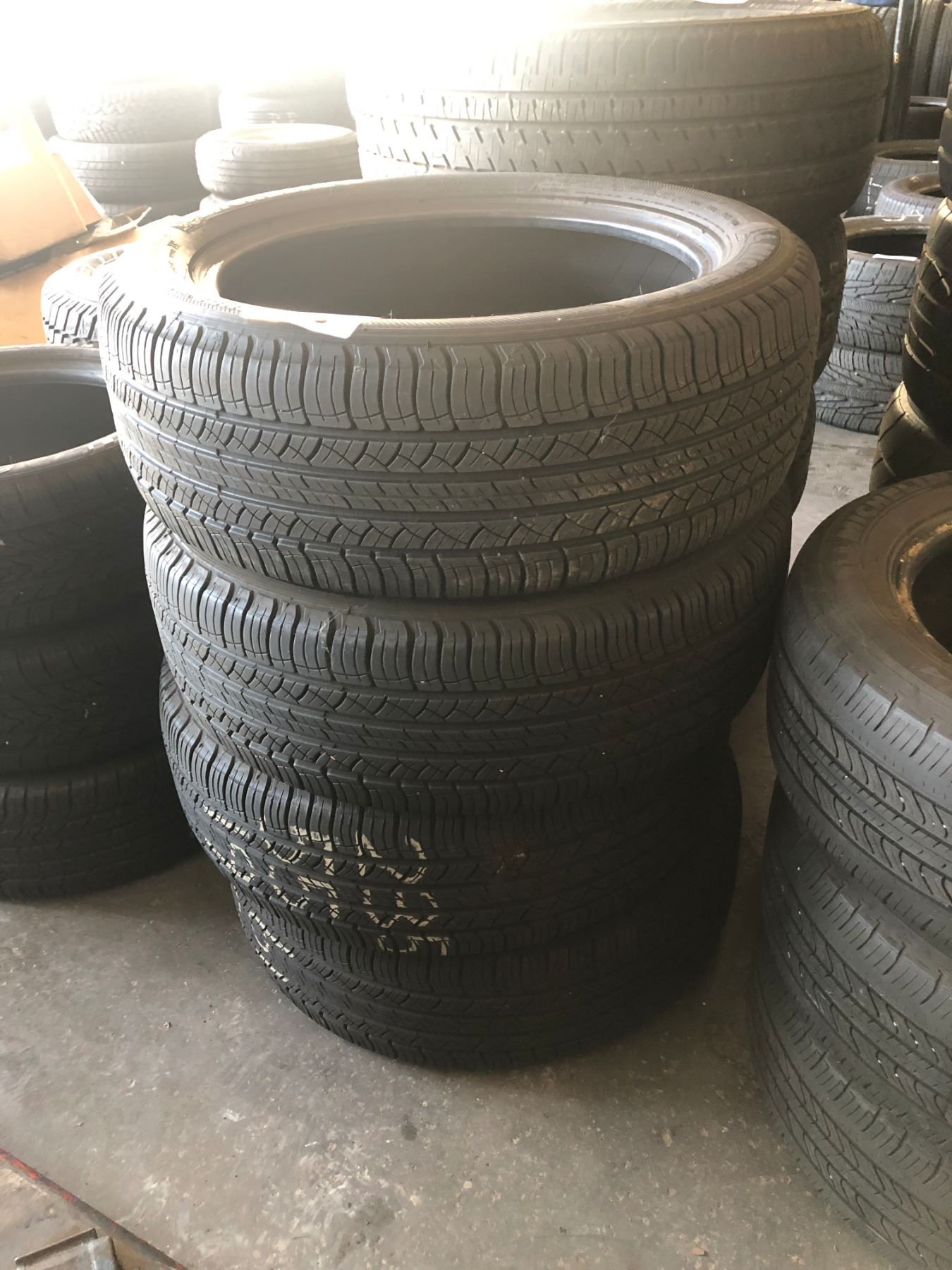 SET OF 4 MICHELIN 235/55R19 TIRES