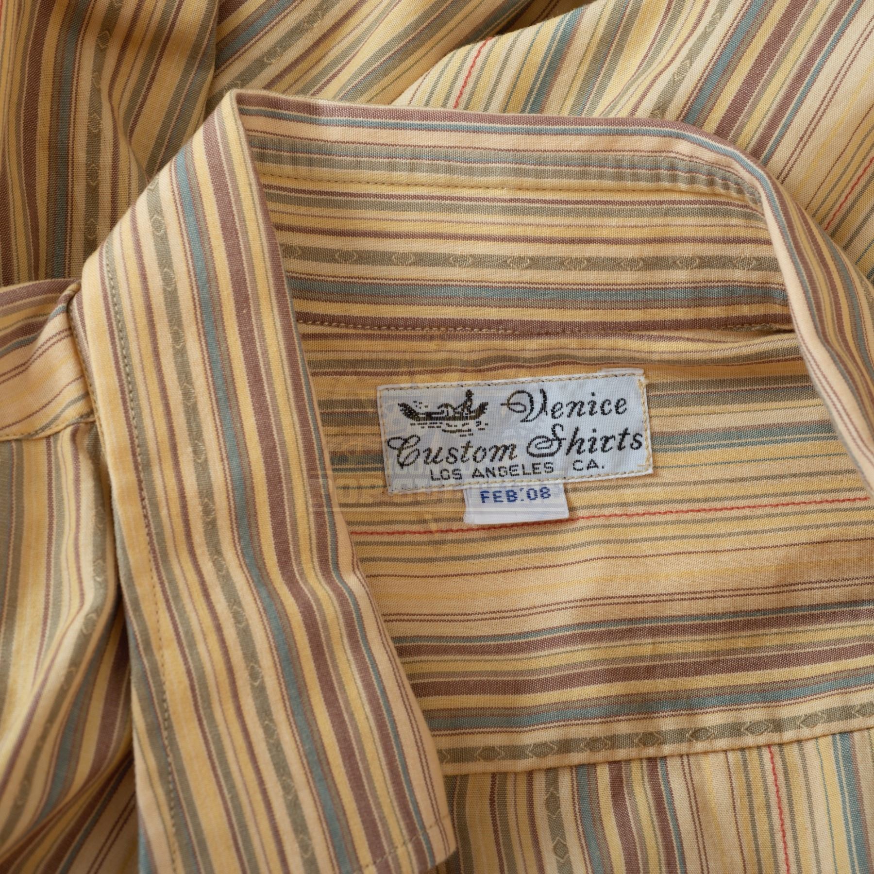 Seven Pounds Ezra’s (Woody Harrelson) Shirt II291