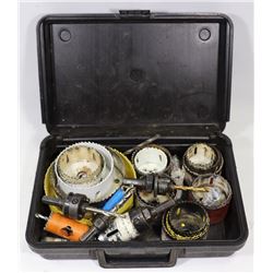 LOT OF ASSORTED HOLE SAW BITS.