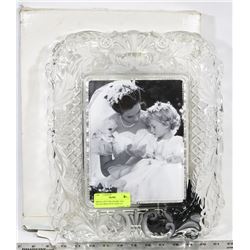 MIKASA PICTURE FRAME AND SOLAR FIBER OPTIC DISPLAY