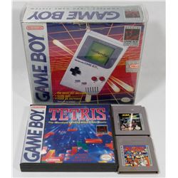 ORIGINAL NINTENDO GAMEBOY WITH ORIGINAL BOX AND