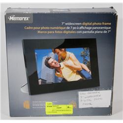 MEMOREX 7" WIDESCREEN DIGITAL PHOTO FRAME.