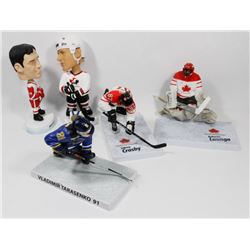 BASKET OF HOCKEY FIGURES, INCLUDING CROSBY, LUONGO