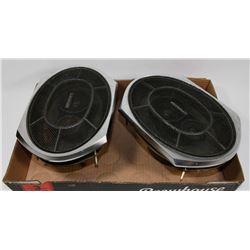 PAIR OF TS695 FULL RANGE HIGH FIDELITY PIONEER