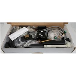 MOEN SINGLE HANDLE KITCHEN FAUCET