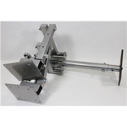 DUAL MONITOR MOUNT (NO HARDWARES)