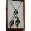 Image 1 : 14)  PERIDOT GREEN BRIOLETTE CUT