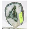 Image 1 : QUARTZ GREEN & WHITE GEODE