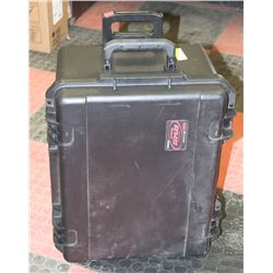 WATERPROOF SKB HARD CASE ON WHEELS 22 X 16 X 12