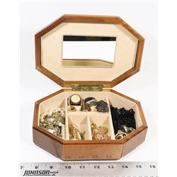 ESTATE JEWELLERY BOX AND CONTENTS.