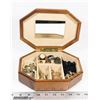 Image 1 : ESTATE JEWELLERY BOX AND CONTENTS.