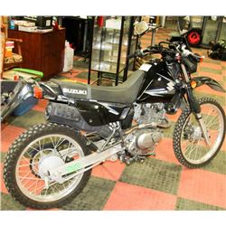 UNRESERVED! 2009 SUZUKI DR200 SE ENDURO BIKE