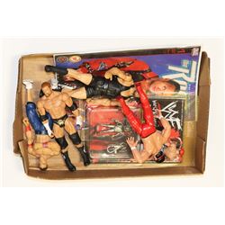 LOT OF 6 WWE FGURES INCLUDING #1 THE ROCK