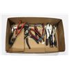 Image 1 : FLAT OF VARIOUS PLIERS, SNIPS, WIRE