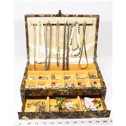 ESTATE JEWELLERY BOX WITH CONTENTS