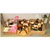 Image 1 : 3 ASSORTED FLATS OF SHOWHOME DÉCOR ITEMS