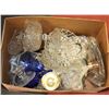 Image 1 : BOX OF CRYSTAL AND GLASS