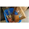 Image 2 : TOTE OF METAL DECOR LANTERNS