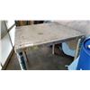 Image 2 : 3 X 3 X 3 FOOT ALUMINUM WORK BENCH