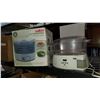 Image 1 : SALTON DEHYDRATOR AND OSTER STEAM COOKER