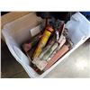Image 2 : TOTE OF EPOXY AND CAULKING GUNS