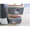 Image 2 : 3 VENTURI ACOUSTICS SPEAKERS AND 2 PRECISION ACOUSTIC FLOOR SPEAKERS