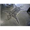 Image 2 : ZEBRA RUG