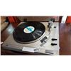 Image 2 : JVC L-A11 AUTO RETURN TURNTABLE