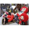 Image 2 : TRAY OF COLLECTOR BEARS AND STUFFIES