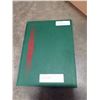 Image 1 : GREEN FULL BINDER WORLD WIDE BUTTERFLY STAMPS
