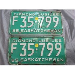 SET OF LICENSE PLATES (SASK) *1965*